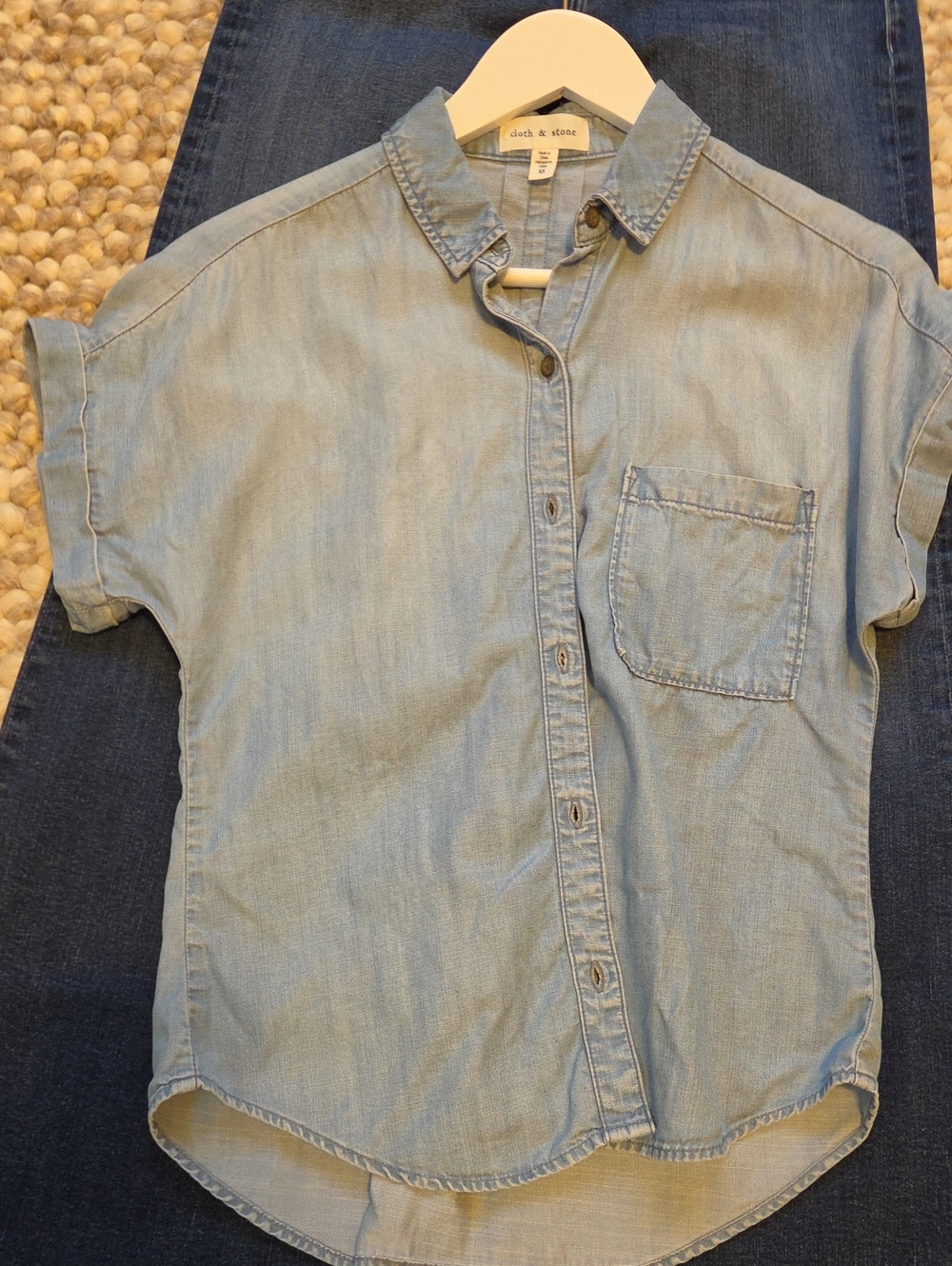 Anthropologie Cloth And Stone Breezy Lightweight Tencel Denim Chambray Top Xs